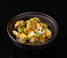 Криспи-брокколи с ореховым чимичурри