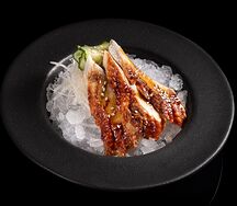 Сашими Угорь