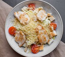 Цезарь с курицей