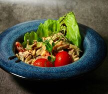 Салат Охотничий с копченной утиной грудкой