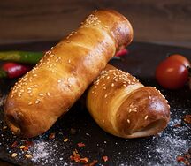 Сосиска в тесте с сыром