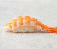 Нигири с тигровой креветкой