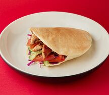 Шаурма в пите куриная