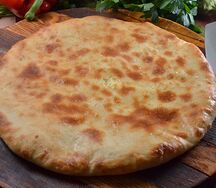 Лобиани с рачинской ветчиной 