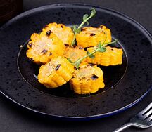 Кукуруза початок