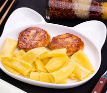 Детские котлетки из курочки с макарошками
