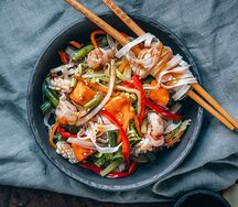 Рисовая лапша с морепродуктами
