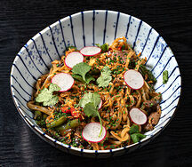 Удон, говядина, черный перец