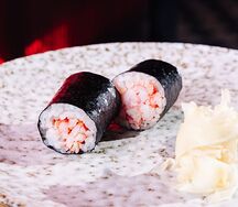 Хэнд-ролл с крабом