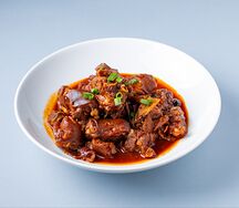 Свиные ножки в казане