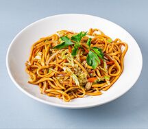 Жареная лапша с морепродуктами