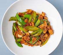 Свинина с острым зеленым перцем