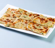 Лепешка с зеленым луком