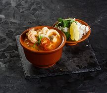 Том ям с креветками