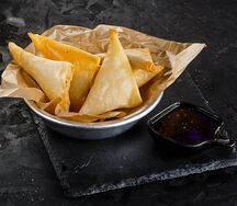 Спринг роллы куриные с овощным конкасе