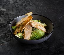 Цезарь с курицей