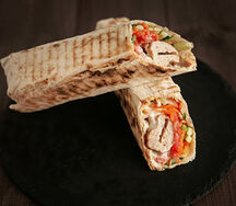 Люля-кебаб из курицы в лаваше