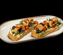 Брускетта с креветками и сыром фета