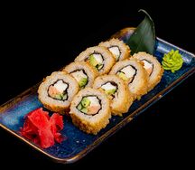 Тёплый ролл с сыром и лососем