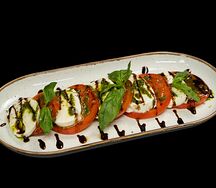 Салат Капрезе