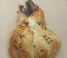 Самса с бараниной на кости