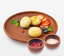 Vegan-сырники со сгущенкой и джемом