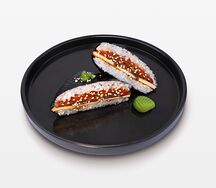 Онигири с нерыбой