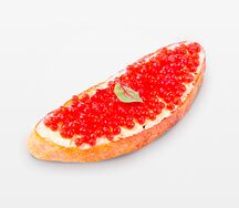 Тост с веган крем-сыром и красной икрой на тартине