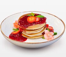 Малиново-йогуртовые панкейки