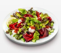 Салат с нерыбой и веган-икрой