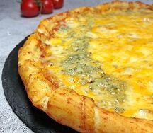 Четыре сыра большая