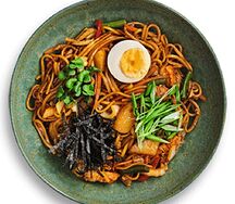 Удон с цыпленком в кисло-сладком соусе M