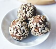 Конфета из фиников и чернослива