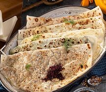 Кутабы в ассортименте (с мясом, с зеленью, с сыром)