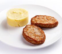 Куриные котлеты с гарниром