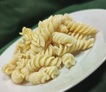 Макароны отварные с маслом