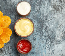 Фирменный чесночно-сметанный соус