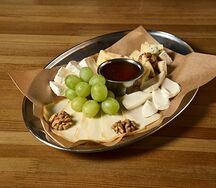 Сырная тарелка