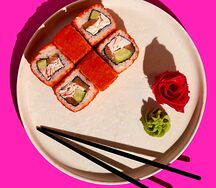 Ролл Калифорния с лососем