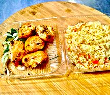 Рис и филе из грудки курицы