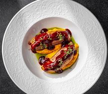 Утиное филе с морковным пюре