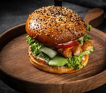 Бургер с креветками