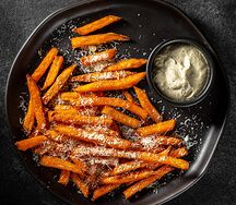 Батат фри с пармезаном