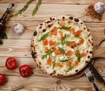 С лососем и сыром филадельфия