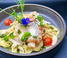 Паста с морепродуктами в сливочном соусе