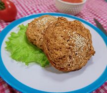Булочка Томатная цельнозерновая