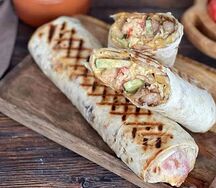 Шаурма с курицей на мангале