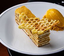 Медовик с кокосовой сметаной