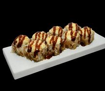 Запеченный с угрем в стружке тунца