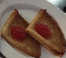 Блинчики с красной икрой